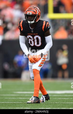 Cincinnati Bengals wide receiver Mike Thomas (80) lines up for the play  during an NFL football game against the Pittsburgh Steelers, Sunday, Sept.  11, 2022, in Cincinnati. (AP Photo/Emilee Chinn Stock Photo - Alamy