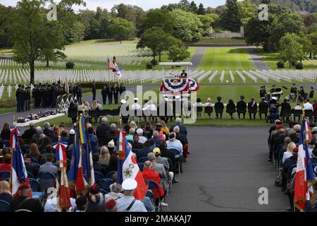 The 21st Theater Sustainment Command attends Lorraine American Cemetery and Memorial, the Second World War American military war grave cemetery, located just outside Saint-Avold, Moselle, France for the 2022 Memorial Day service. Dedicated in 1960, the cemetery contains the largest number of graves of our military dead of World War II in Europe, totaling more than 10,000. Stock Photo