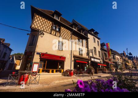 Street in old district of Aubigny-sur-Nere with wooden timber-framed houses Stock Photo