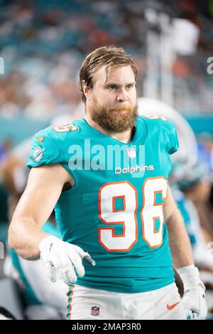 Miami Dolphins linebacker Joey Porter (55) stands on sideline during the  first quarter of a football game Sunday, Oct. 7, 2007 in Houston. (AP  Photo/David J. Phillip Stock Photo - Alamy