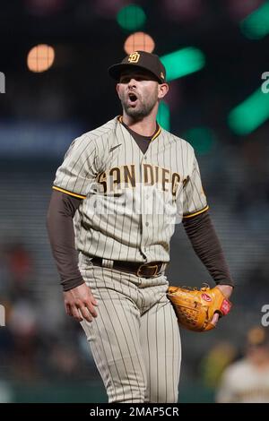 This round goes to Nick Martinez 😂 (🎥 @sfgiants) #Baseball #MLB #Mex