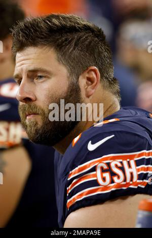 Chicago Bears offensive tackle Riley Reiff (78) sits on the bench during an  NFL preseason football game against the Cleveland Browns, Saturday Aug. 27,  2022, in Cleveland. (AP Photo/Kirk Irwin Stock Photo - Alamy