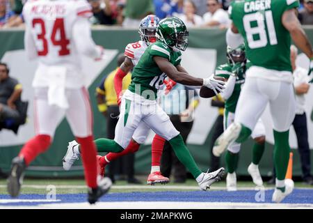 November 28, 2021: New York Jets wide receiver Jeff Smith (16) stands on  the sideline during the 2nd quarter of an NFL football game between the New  York Jets and the Houston