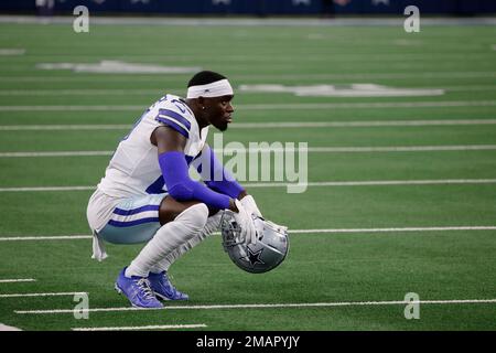 Dallas Cowboys safety Jayron Kearse (27) is seen during an NFL football  game against the Tampa Bay Buccaneers, Sunday, Sept. 11, 2022, in  Arlington, Texas. Tampa Bay won 19-3. (AP Photo/Brandon Wade