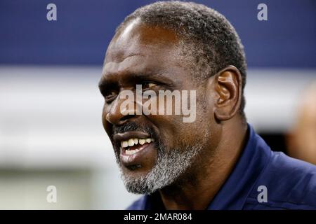 NFL FILE: Mark Tuinei of the Dallas Cowboys. (Sportswire via AP Images  Stock Photo - Alamy