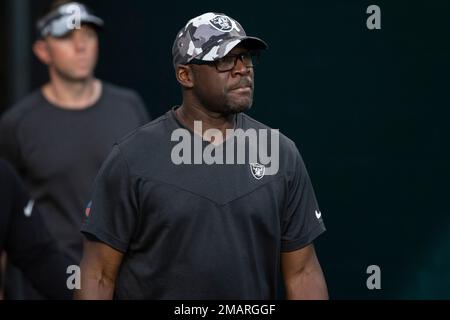 Detailed view of Los Angeles Raiders snapback baseball cap. Photo via  Newscom Stock Photo - Alamy