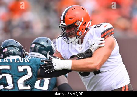 Cleveland Browns offensive tackle Ben Petrula (67) looks to make a block  during an NFL preseason football game against the Philadelphia Eagles,  Sunday, Aug. 21, 2022, in Cleveland. (AP Photo/Kirk Irwin Stock