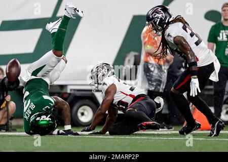 Atlanta Falcons linebacker Quinton Bell (56) looks on against the New York  Jets during a preseason NFL football game Monday, Aug. 22, 2022, in East  Rutherford, N.J. (AP Photo/Adam Hunger Stock Photo - Alamy