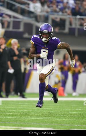 Minnesota Vikings safety Camryn Bynum warms up before their game against  the San Francisco 49ers during an NFL preseason football game, Saturday,  Aug. 20, 2022, in Minneapolis. (AP Photo/Craig Lassig Stock Photo 