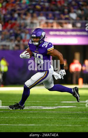 Minnesota Vikings linebacker D.J. Wonnum in action against the San  Francisco 49ers during an NFL preseason football game, Saturday, Aug. 20,  2022, in Minneapolis. (AP Photo/Craig Lassig Stock Photo - Alamy