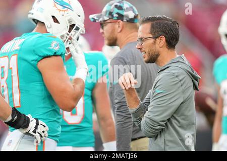 Dolphins beat Bucs, 26-24, in presason opener