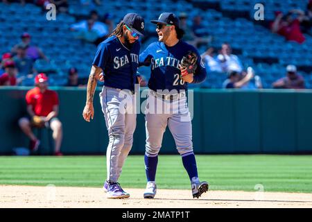 Seattle Mariners' J.P. Crawford looks on during batting practice before a  baseball game against the Washington Nationals, Tuesday, July 12, 2022, in  Washington. (AP Photo/Nick Wass Stock Photo - Alamy