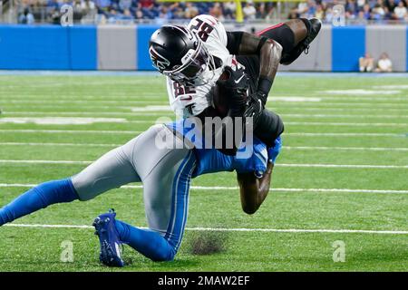 Detroit Lions safety Kerby Joseph prays in the end zone before an NFL  football game against the Chicago Bears Sunday, Nov. 13, 2022, in Chicago.  (AP Photo/Charles Rex Arbogast Stock Photo - Alamy