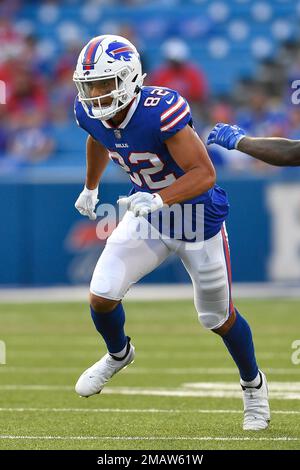 Buffalo Bills running back Duke Johnson warms up before a preseason NFL  football game against the Denver Broncos in Orchard Park, N.Y., Saturday,  Aug. 20, 2022. (AP Photo/Adrian Kraus Stock Photo - Alamy