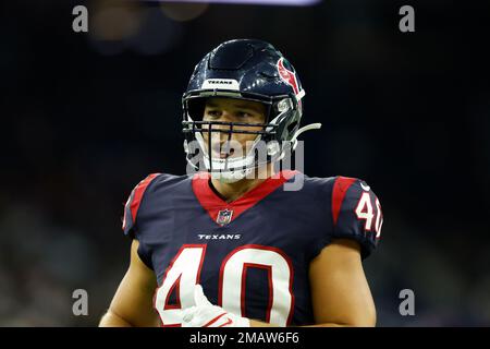 Houston Texans fullback Paul Quessenberry takes part in a drill during an  NFL football training camp practice Friday,Aug. 5 2022, in Houston. (AP  Photo/David J. Phillip Stock Photo - Alamy