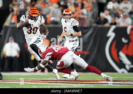 New York Giants linebacker Carter Coughlin (52) during an NFL preseason  football game against the Cincinnati Bengals, Sunday, Aug. 21, 2022 in East  Rutherford, N.J. The Giants won 25-22. (AP Photo/Vera Nieuwenhuis