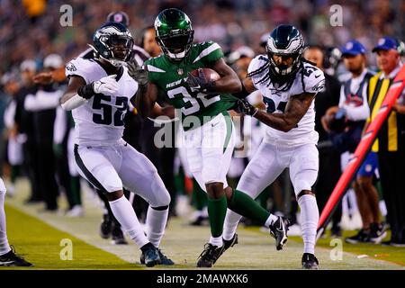 Philadelphia Eagles' Davion Taylor in action during practice at NFL  football training camp, Sunday, July 30, 2023, in Philadelphia. (AP  Photo/Chris Szagola Stock Photo - Alamy