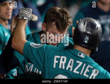 Seattle Mariners' Jake Lamb runs to first base during a baseball game  against the Los Angeles Angels Monday, Aug. 15, 2022, in Anaheim, Calif.  (AP Photo/Marcio Jose Sanchez Stock Photo - Alamy