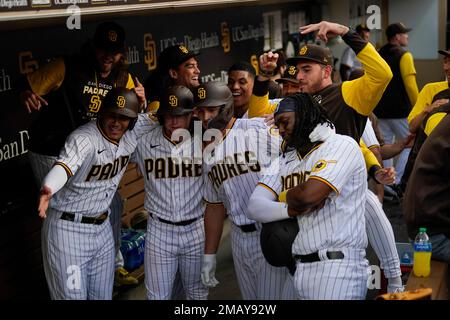 Fan snaps a selfie with Brandon Drury after the outfielder makes