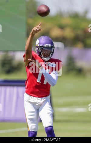 Minnesota Vikings quarterback Kellen Mond (11) participates in NFL training  camp Wednesday, July 28, 2021, in Eagan, Minn. (AP Photo/Bruce Kluckhohn  Stock Photo - Alamy