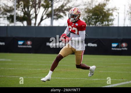 San Francisco 49ers wide receiver Tay Martin (83) runs with the ball during  the NFL football team's training camp in Santa Clara, Calif., Monday, Aug.  1, 2022. (AP Photo/Josie Lepe Stock Photo - Alamy