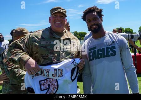 Philadelphia eagles hot sale military jersey