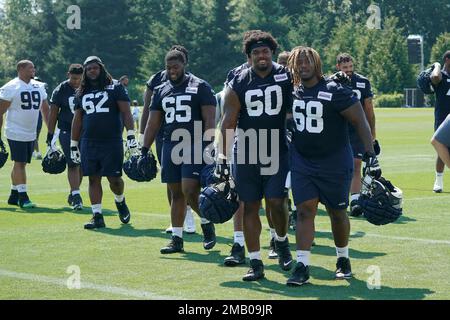 Seattle Seahawks guard Damien Lewis (68) lines up against the Buffalo Bills  during the second half of an NFL football game, Sunday, Nov. 8, 2020, in  Orchard Park, N.Y. (AP Photo/Adrian Kraus