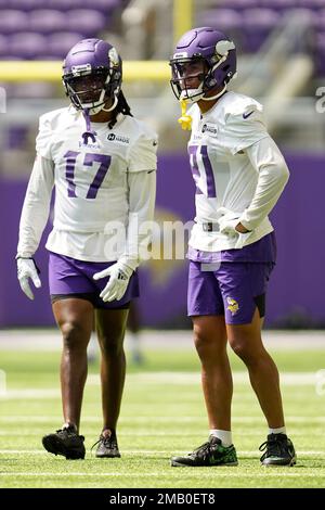 Minnesota Vikings wide receiver K.J. Osborn (17) celebrates with Minnesota  Vikings wide receiver Justin Jefferson (18) after a touchdown against the  New York Jets during the first half of an NFL football