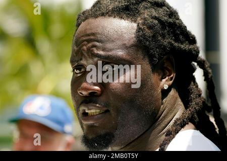 Miami Dolphins linebacker Melvin Ingram (6) is introduced during a NFL  football game against the Minnesota Vikings, Sunday, Oct.16, 2022 in Miami  Gardens, Fla. (AP Photo/Alex Menendez Stock Photo - Alamy