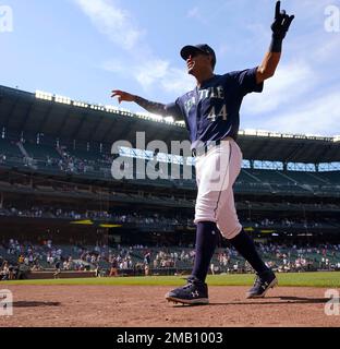 Seattle Mariners' Julio Rodriguez walks during the baseball All-Star Game  red carpet show Tuesday, July 11, 2023, in Seattle. (AP Photo/Lindsey  Wasson Stock Photo - Alamy