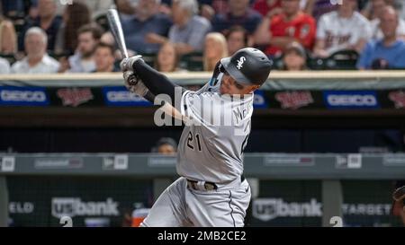 Chicago White Sox's Reese McGuire runs up the first base line