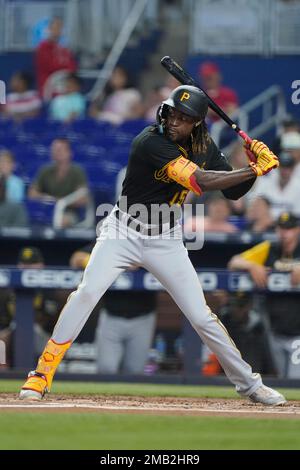 Oneil Cruz  Four Seam Images