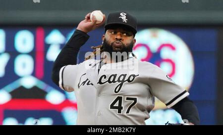 Chicago White Sox pitcher Johnny Cueto (47) throws to a Minnesota Twins  batter during the first inning of a baseball game Thursday, July 14, 2022,  in Minneapolis. (AP Photo/Jim Mone Stock Photo - Alamy