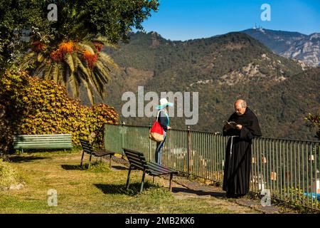 Italy, Amalfi Coast: Ravello, belvedere Giardini Principessa di Piemonte Stock Photo