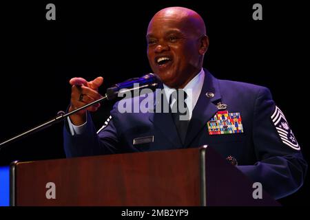 Senior Enlisted Advisor Tony L. Whitehead, senior enlisted advisor to the chief, National Guard Bureau, speaks during the Sunburst Youth Challenge Academy Class 29 residential phase graduation ceremony, June 10, 2022, at Mariners Church in Irvine, California. Sunburst is a high school credit recovery program run in partnership between the California National Guard’s Task Force Torch youth and community programs directorate and the Orange County Department of Education. Sunburst is one of four National Guard Youth Challenge Programs in California. Stock Photo