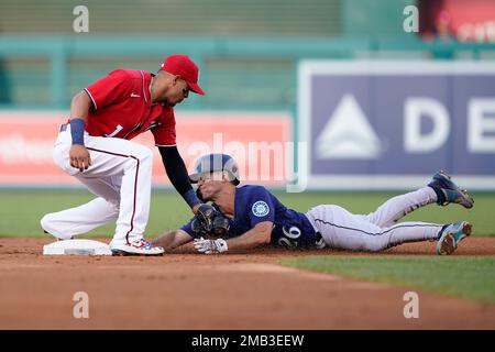 Seattle Mariners second baseman Cesar Izturis (3) during an extended spring  training game against the Los Angeles Dodgers on April 11, 2023 at  Camelback Ranch in Glendale, Arizona. (Tracy Proffitt/Four Seam Images