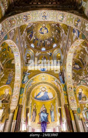 Painted ceilings and arches of the Palatine Chapel, Capella Palatina, inside Norman Palace, Palazzo dei Normanni, also called Royal Palace of Palermo. Stock Photo