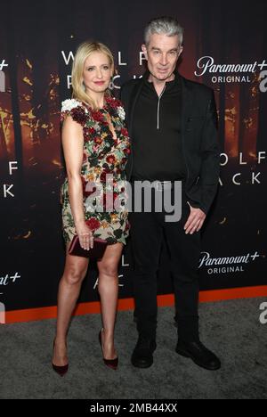19 January 2023 -Los Angeles, California - Sarah Michelle Gellar, James Marsters. Los Angeles Premiere Of Paramount+'s ''Wolf Pack'' held at Harmony Gold in Los Angeles. (Credit Image: © Fs/AdMedia via ZUMA Press Wire) EDITORIAL USAGE ONLY! Not for Commercial USAGE! Stock Photo