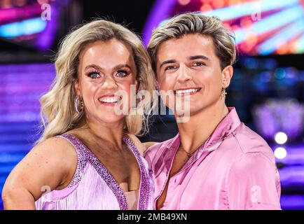 Birmingham, UK. 19th Jan, 2023. Ellie Simmonds and Nikita Kuzmin seen taking part in the 'Strictly Come Dancing: The Live Tour' launch photocall at the Utilita Arena in Birmingham. (Photo by Brett Cove/SOPA Images/Sipa USA) Credit: Sipa USA/Alamy Live News Stock Photo