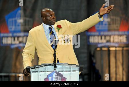 Bruce Smith of the Buffalo Bills Stock Photo - Alamy