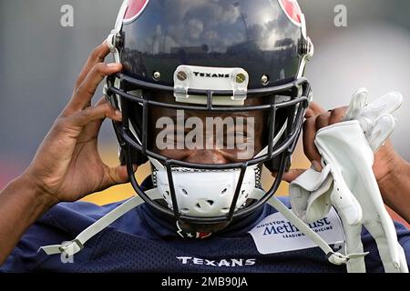 Houston Texans wide receiver Phillip Dorsett (4) during pregame warmups  before an NFL football game against the Tennessee Titans on Sunday, October  30, 2022, in Houston. (AP Photo/Matt Patterson Stock Photo - Alamy