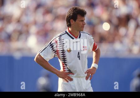 East Rutherford, Vereinigte Staaten. 20th Jan, 2023. firo, 06/23/1994 archive picture, archive photo, archive, archive photos football, soccer, WORLD CUP 1994 USA, 94 group phase, group E Italy - Norway 1:0 Rune Bratseth, half figure Credit: dpa/Alamy Live News Stock Photo