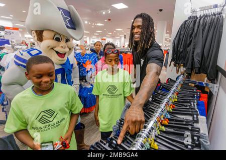 IMAGE DISTRIBUTED FOR JCPENNEY - NFL draft Prospect Shaquem Griffin takes  part at the NFL Draft Event with COLLECTION by Michael Strahan and JCPenney  at The Star in Frisco on Tuesday, April