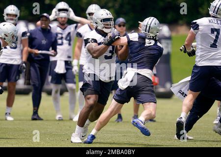 Dallas Cowboys offensive tackle Tyler Smith (73) provides protection from  Houston Texans defensive end Mario Addison (97) during the NFL Football  Game Stock Photo - Alamy