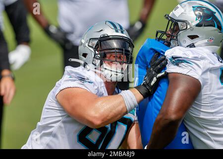 Carolina Panthers quarterback Baker Mayfield warms up before an NFL  football game against the Arizona Cardinals in Charlotte, N.C., Sunday,  Oct. 2, 2022. (AP Photo/Nell Redmond Stock Photo - Alamy