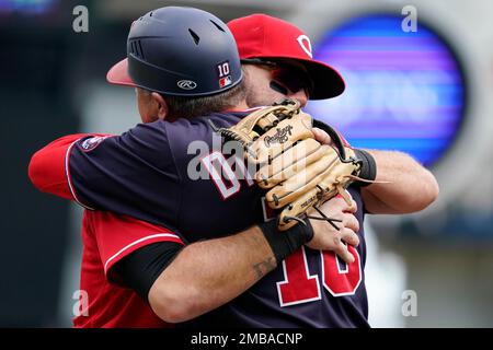 Washington Nationals third base coach Gary Disarcina (10) plays