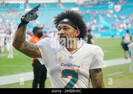 Former Dolphins WR Albert Wilson to sign with Vikings