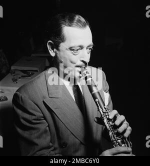 Portrait of Tony Parenti, Jimmy Ryan's (Club), New York, N.Y., ca. Aug. 1946. Stock Photo