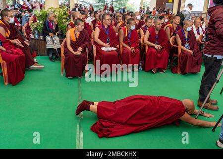 Tibetan Buddhist leader, the 41st Sakya Trizin Ngawang Kunga, awards