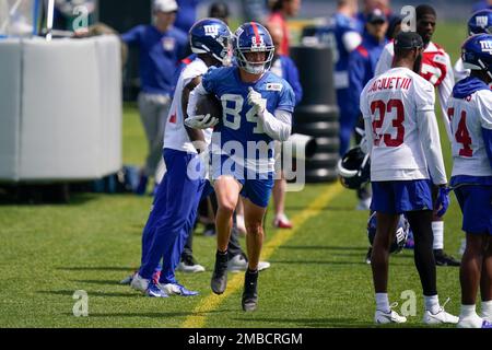 New York Giants wide receiver David Sills (84) runs against the Carolina  Panthers during an NFL football game, Sunday, Oct. 24, 2021, in East  Rutherford, N.J. (AP Photo/Adam Hunger Stock Photo - Alamy